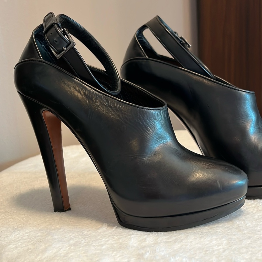Alaia heel